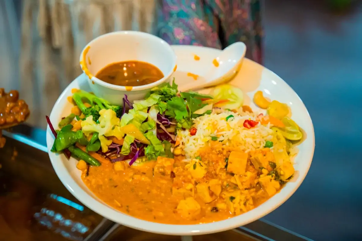 Sattvic meals served at Samadhi Yoga Ashram