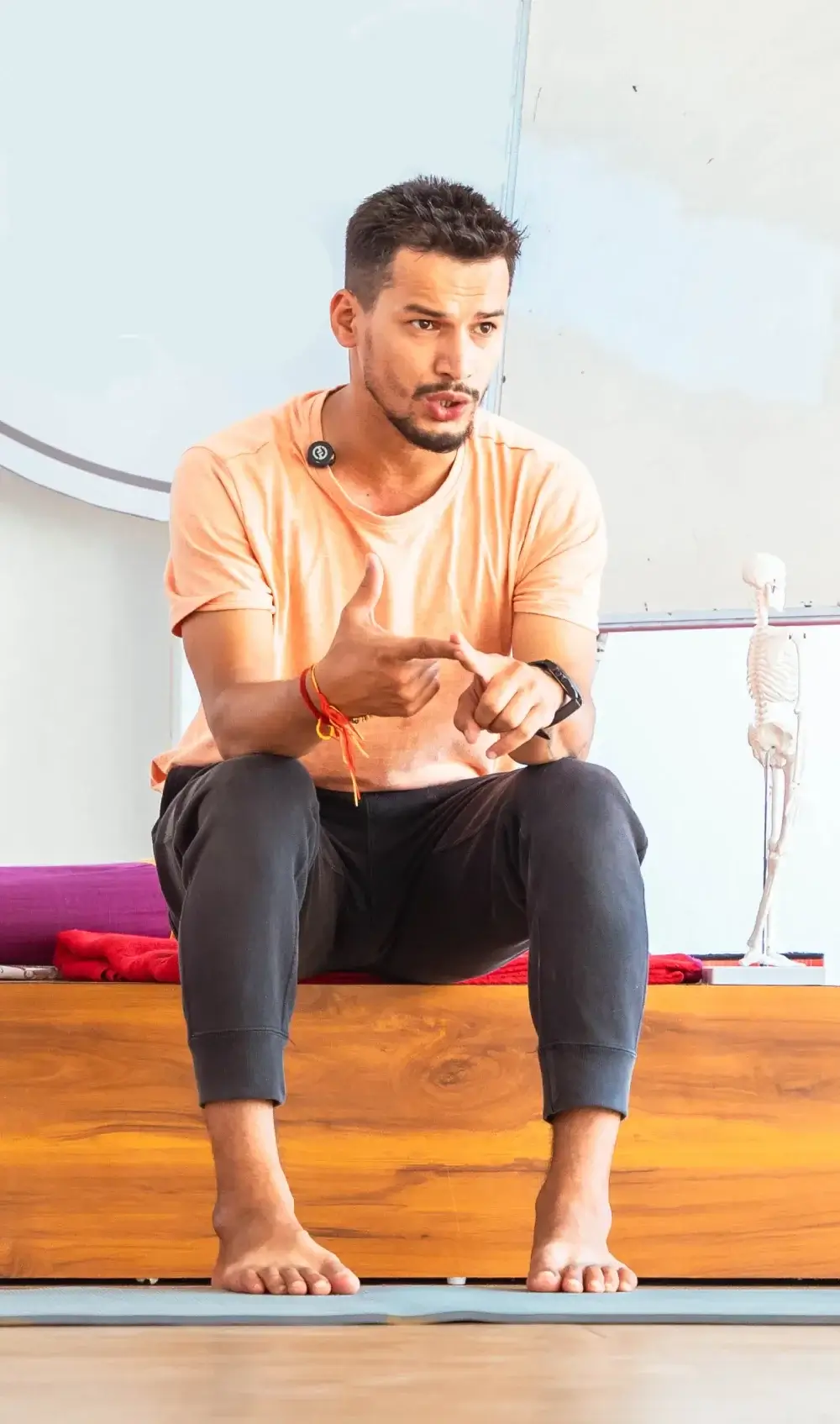 Yogi Naveen - Hatha, Ashtanga and Prenatal Yoga