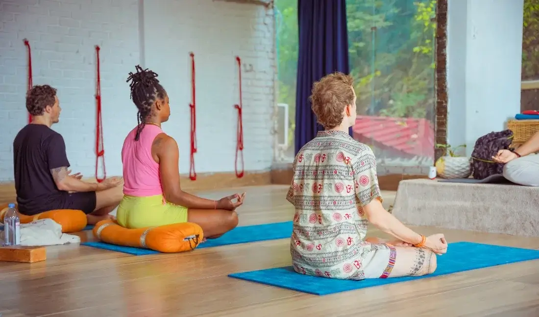 200 hour yoga teacher training 